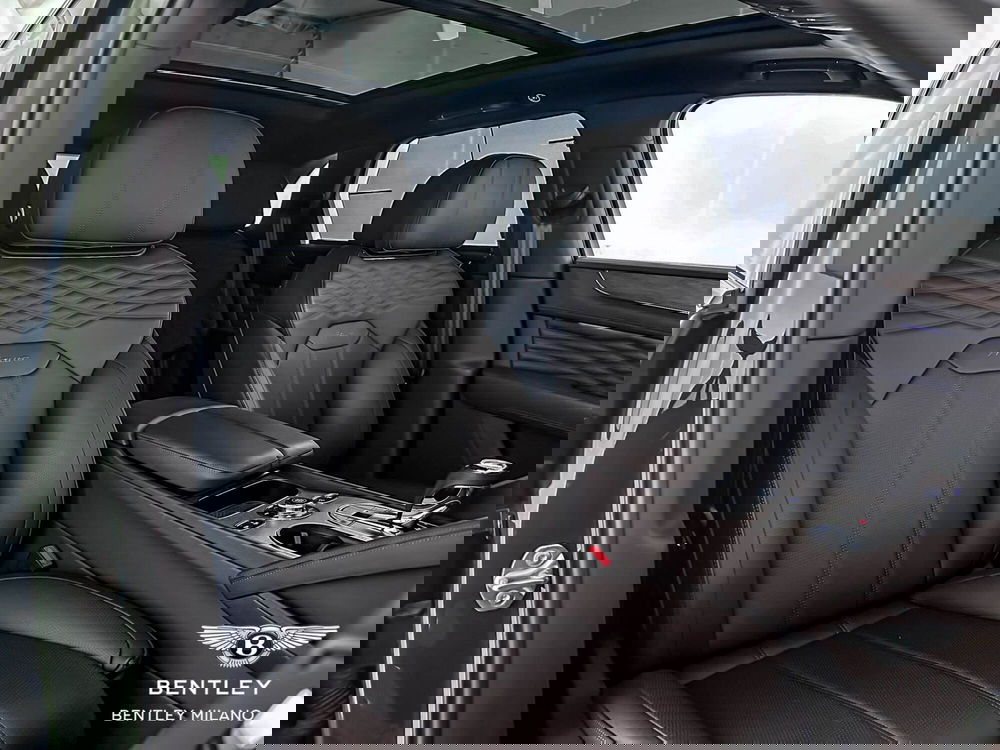 Bentley Bentayga usata a Milano (16)