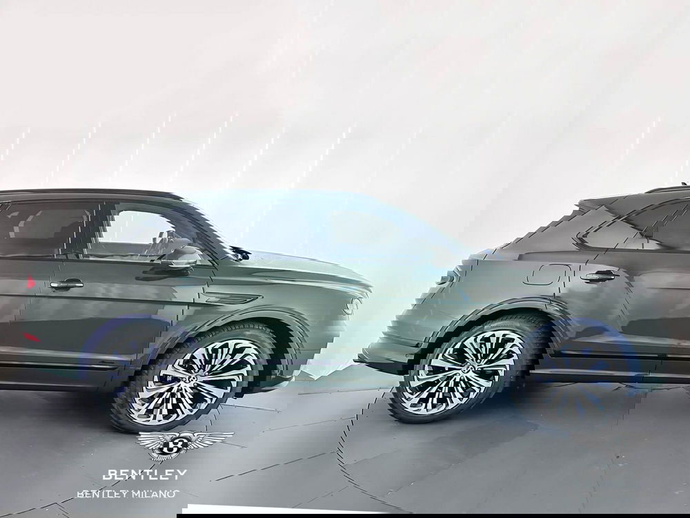 Bentley Bentayga usata a Milano (4)