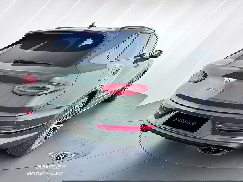 Bentley Bentayga usata a Milano (7)