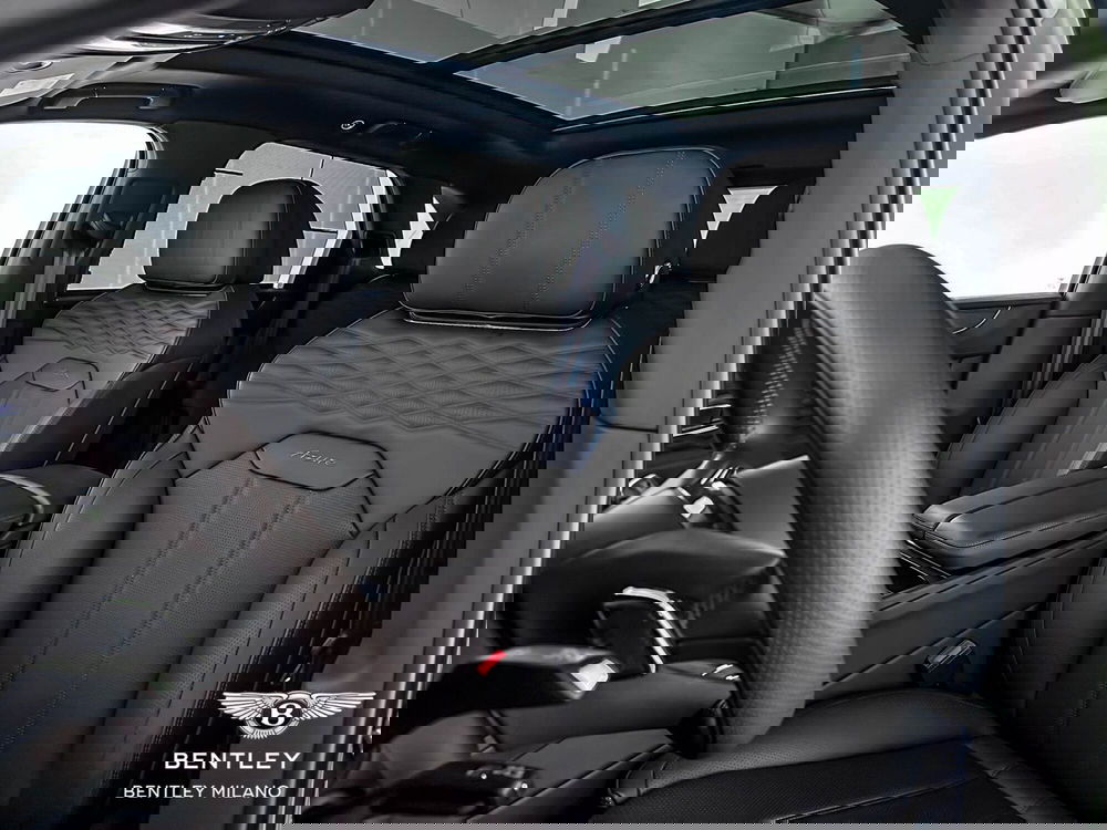 Bentley Bentayga usata a Milano (9)