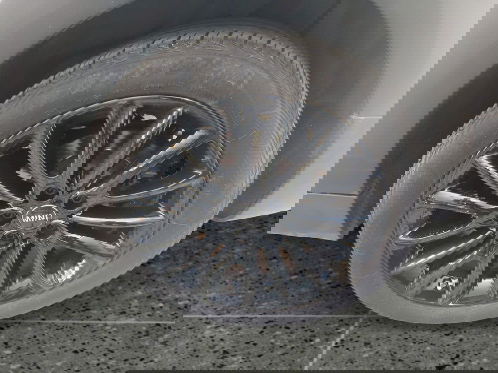 MINI Mini Clubman usata a Bari (14)