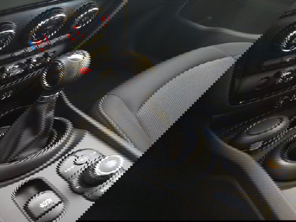 MINI Mini Clubman usata a Bari (8)