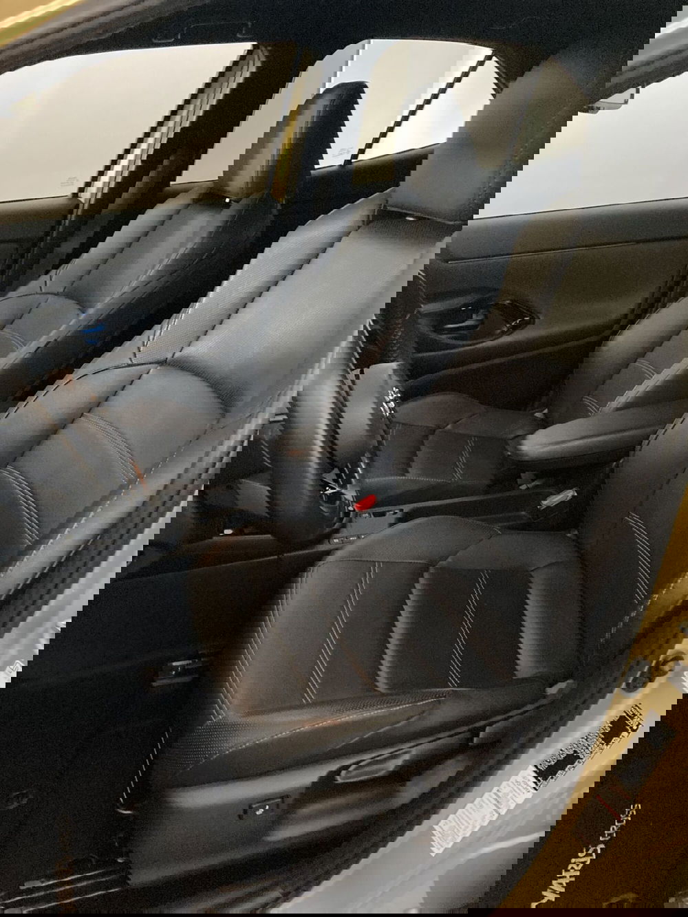 Toyota Yaris Cross usata a Barletta-Andria-Trani (8)