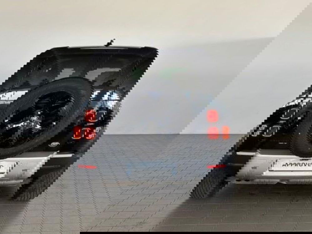 Land Rover Defender usata a Venezia (5)