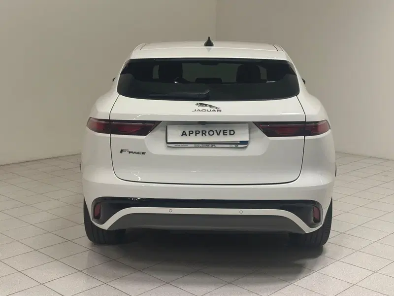Jaguar F-Pace usata a Novara (7)