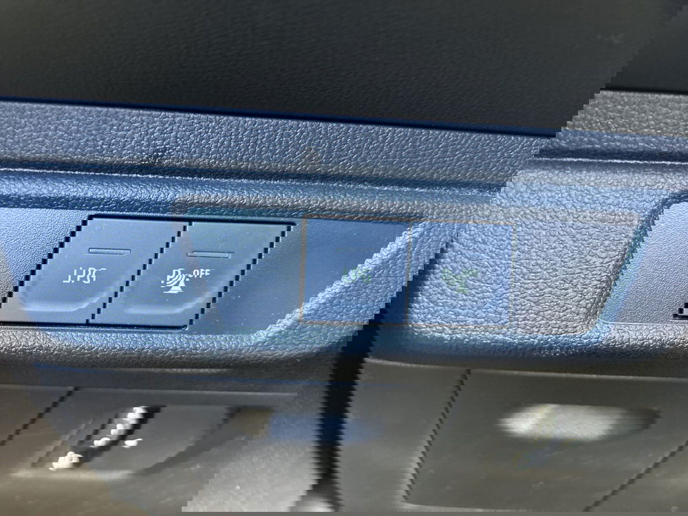 Dacia Sandero usata a Roma (14)