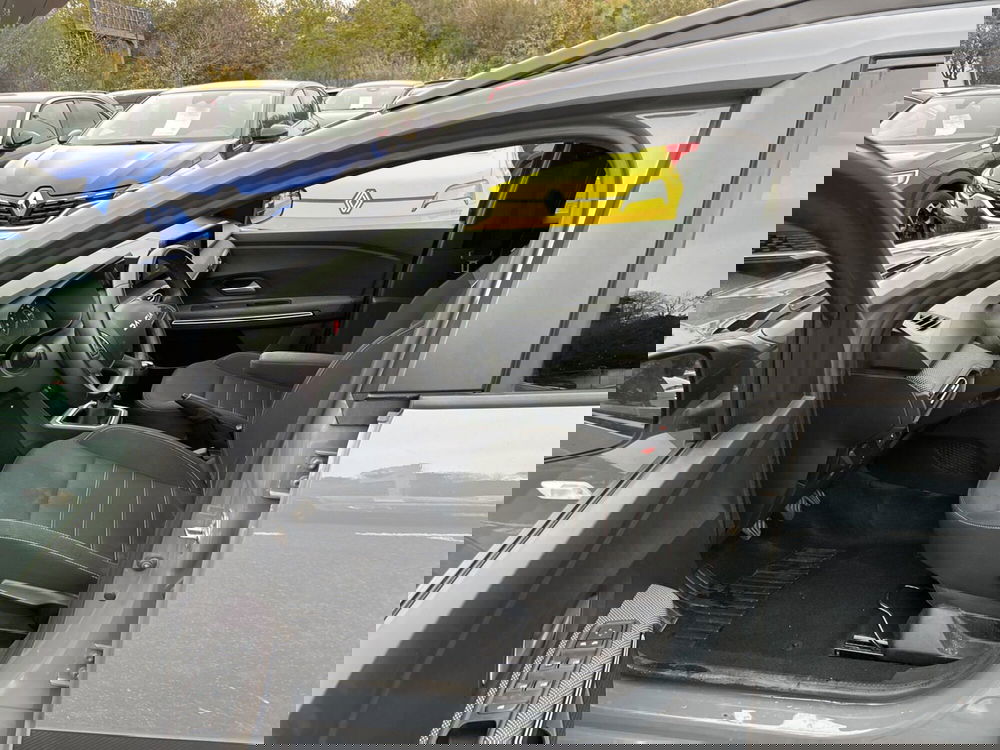 Dacia Jogger usata a Roma (13)