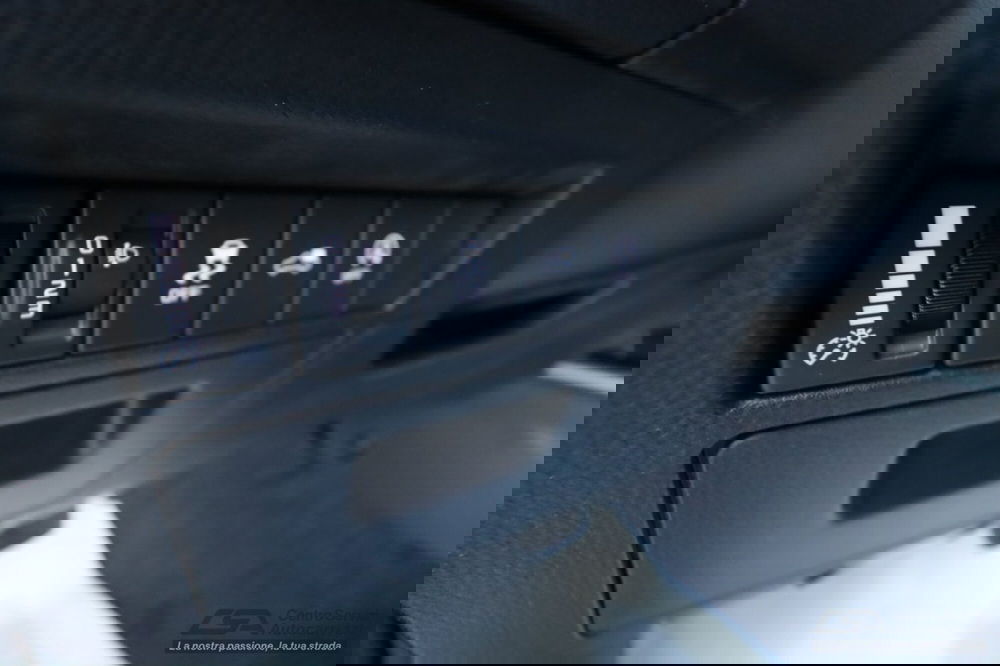 Isuzu D-Max Pick-up nuova a Bologna (14)