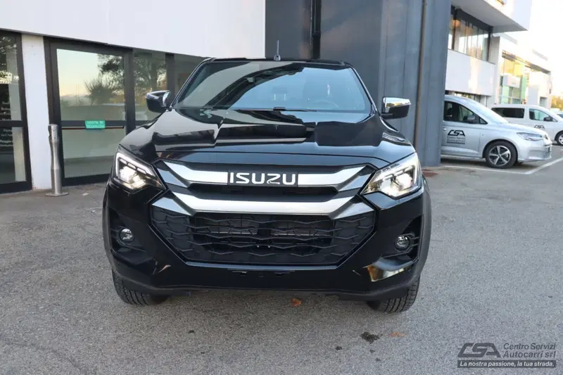 Isuzu D-Max Pick-up nuova a Bologna (2)