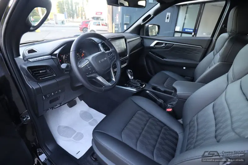 Isuzu D-Max Pick-up nuova a Bologna (9)
