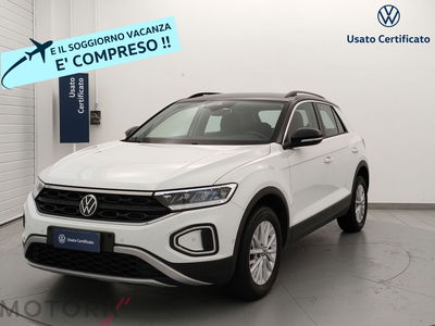 Volkswagen T-Roc 1.0 TSI Life del 2022 usata a Busto Arsizio