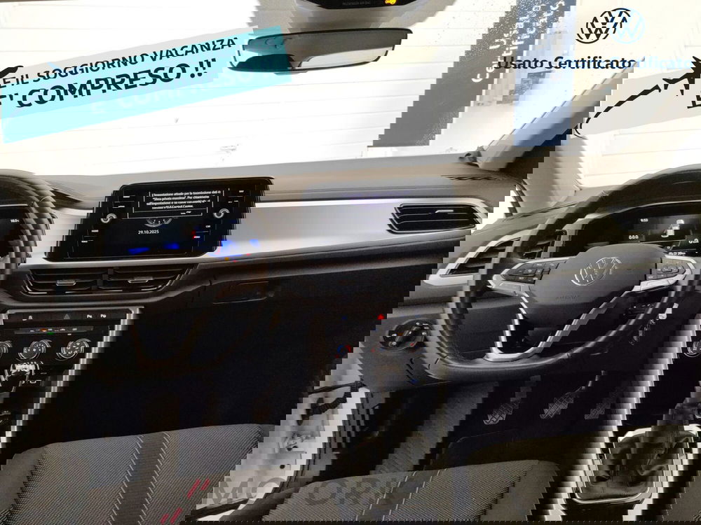 Volkswagen T-Roc usata a Varese (13)