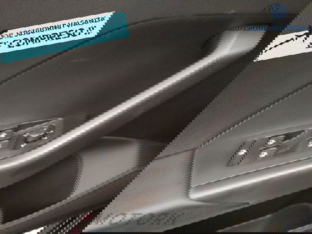 Volkswagen T-Cross usata a Varese (15)