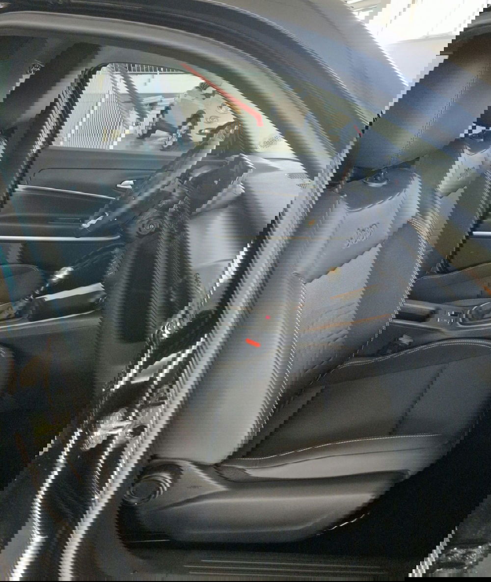 Jeep Avenger usata a Terni (10)