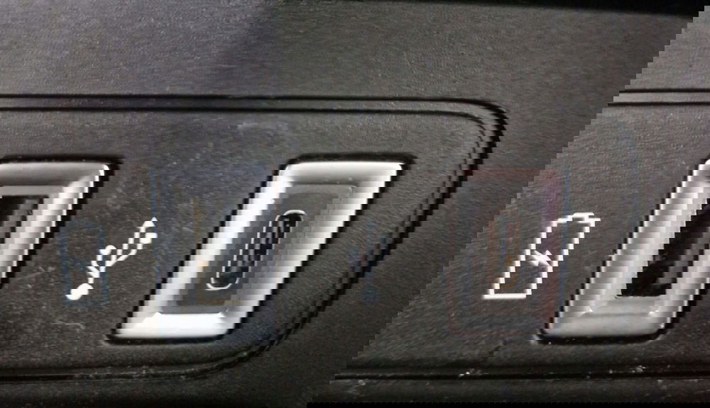 Jeep Avenger usata a Terni (14)