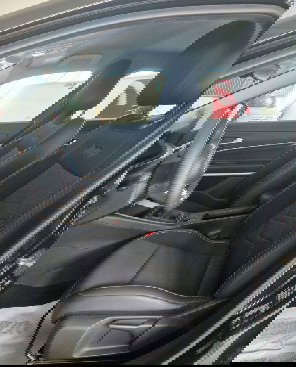 Jeep Avenger usata a Terni (9)