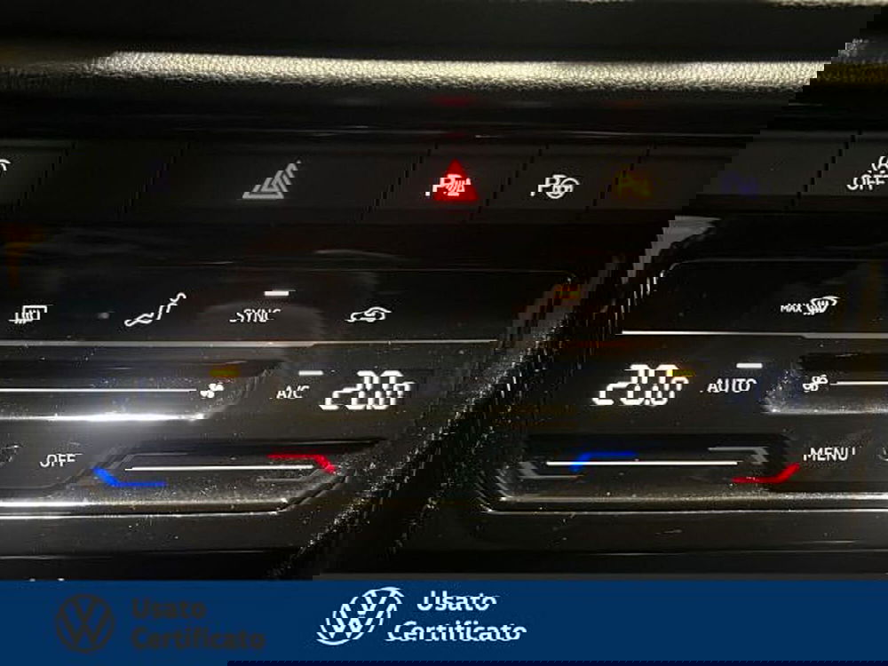 Volkswagen T-Roc usata a Vicenza (14)