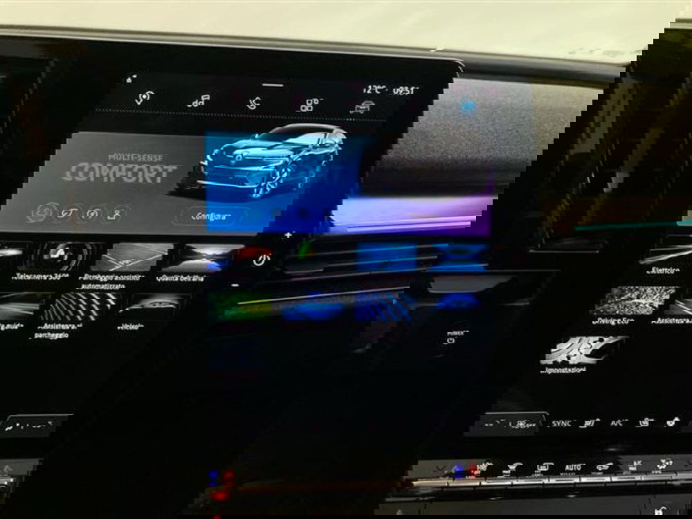 Renault Megane E-Tech Electric usata a Como (13)