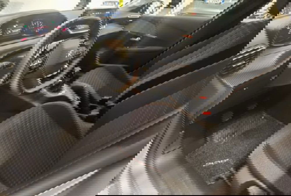 Peugeot 208 usata a Modena (8)