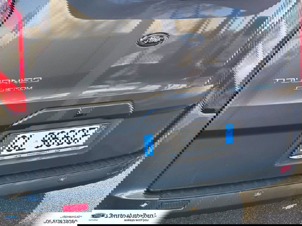 Ford Tourneo Custom usata a Roma (18)