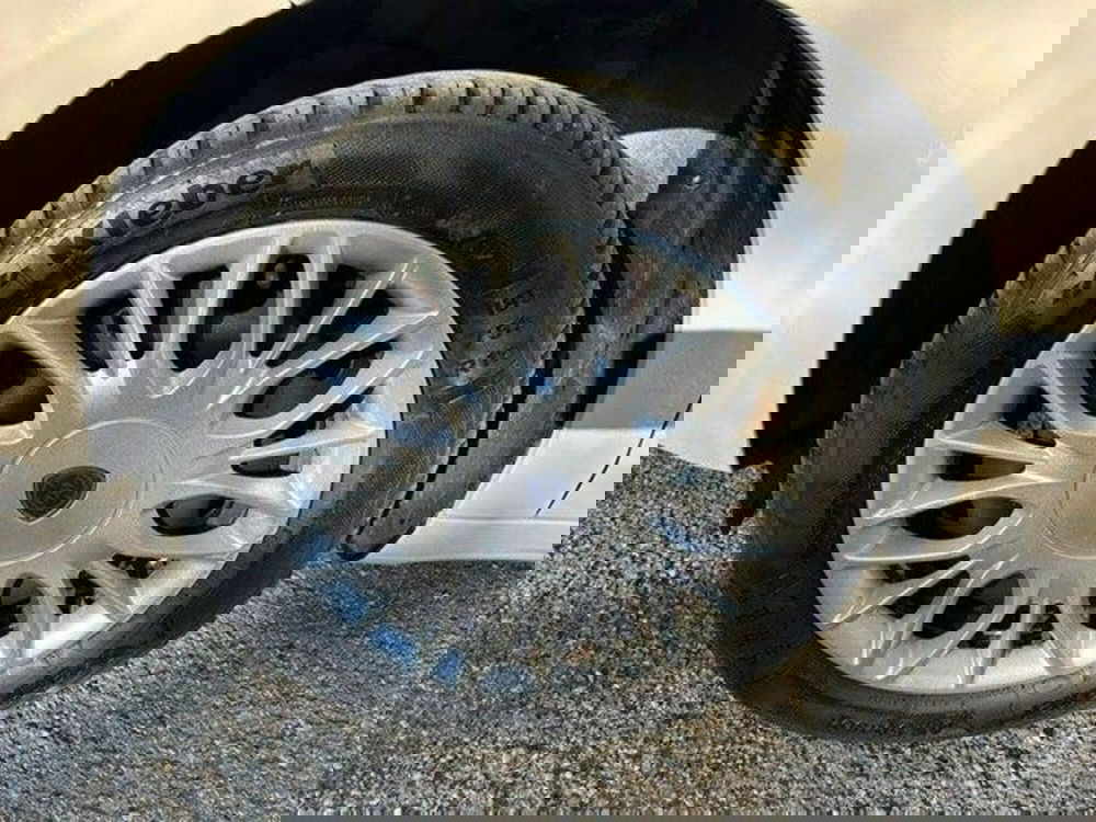 Lancia Ypsilon usata a Reggio Emilia (7)
