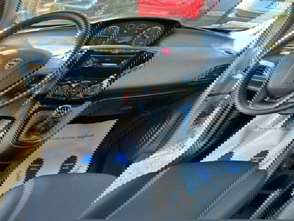 Lancia Ypsilon usata a Reggio Emilia (9)