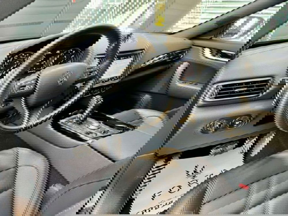 Maserati Levante usata a Torino (9)