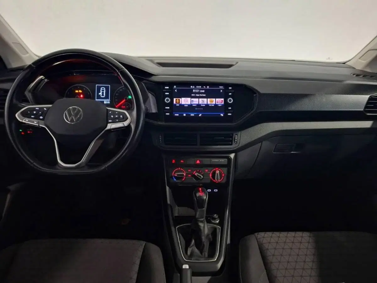 Volkswagen T-Cross usata a Torino (10)