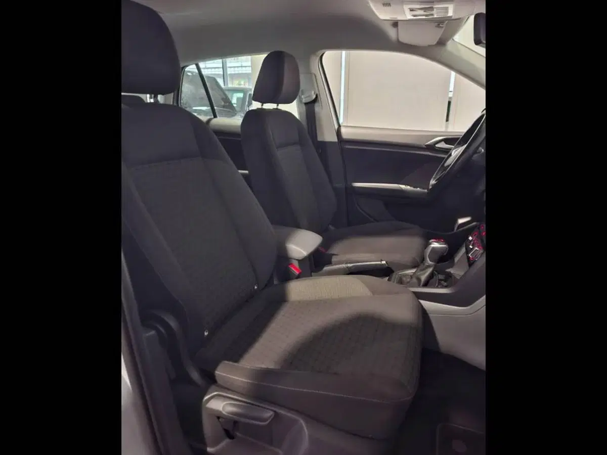 Volkswagen T-Cross usata a Torino (14)