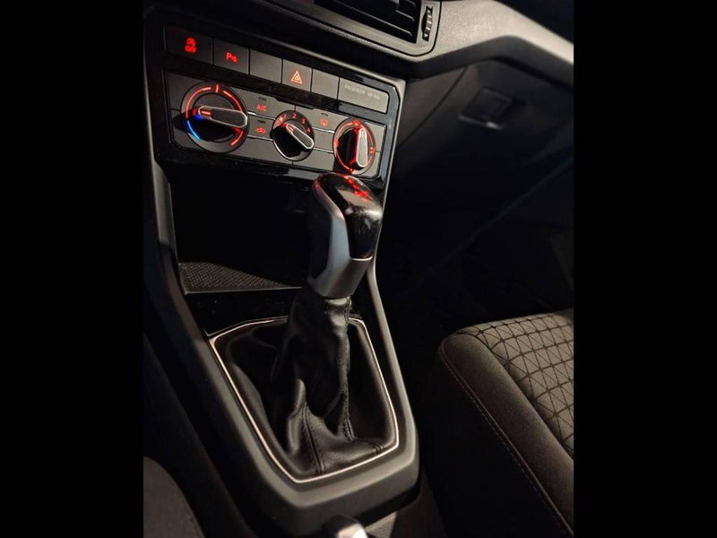 Volkswagen T-Cross usata a Torino (8)