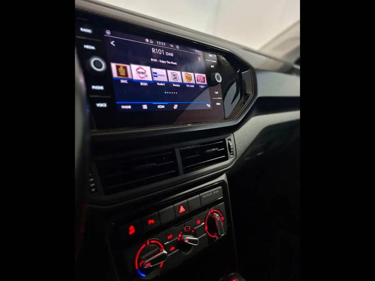 Volkswagen T-Cross usata a Torino (9)