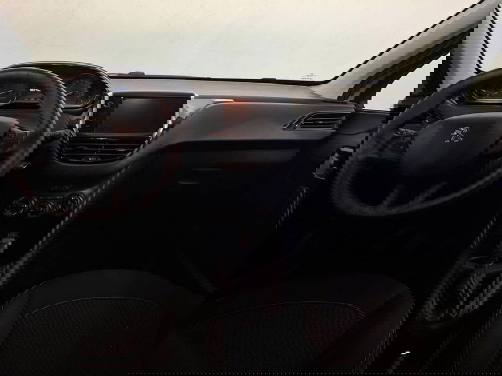 Peugeot 208 usata a Torino (12)