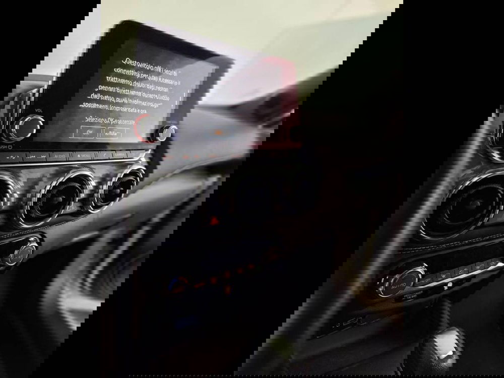 Nissan Juke usata a Torino (8)