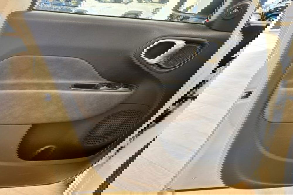 Fiat 500L usata a Latina (12)