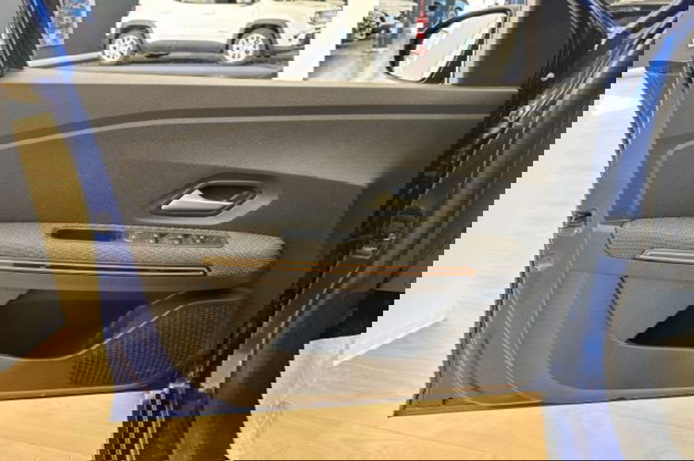 Dacia Sandero usata a Latina (12)