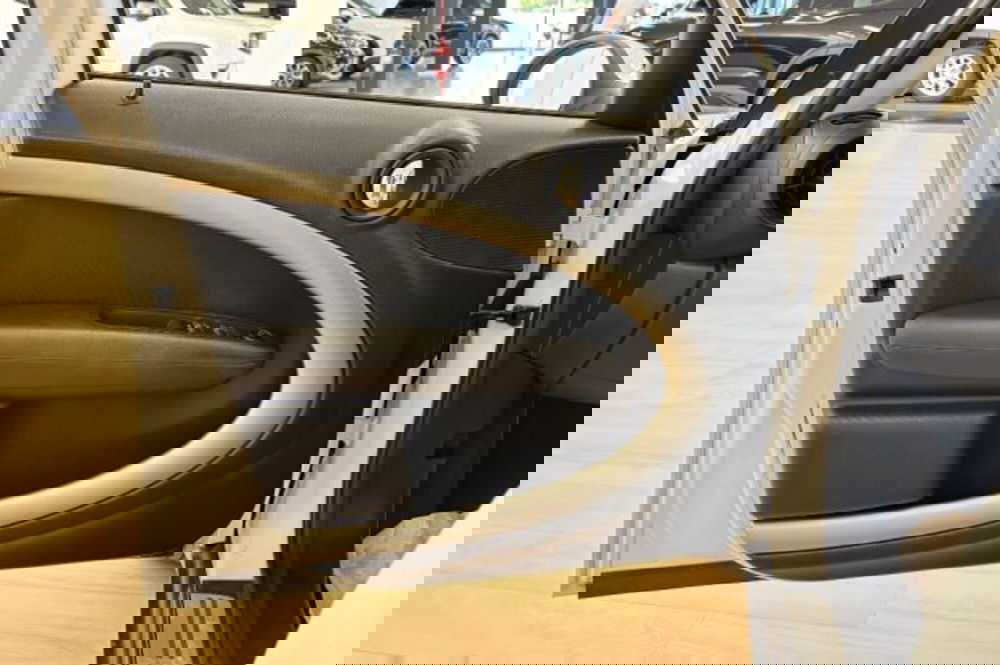 MINI Mini Countryman usata a Latina (12)