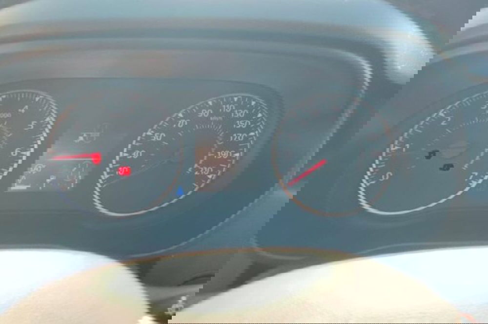 Dacia Duster usata a Latina (13)