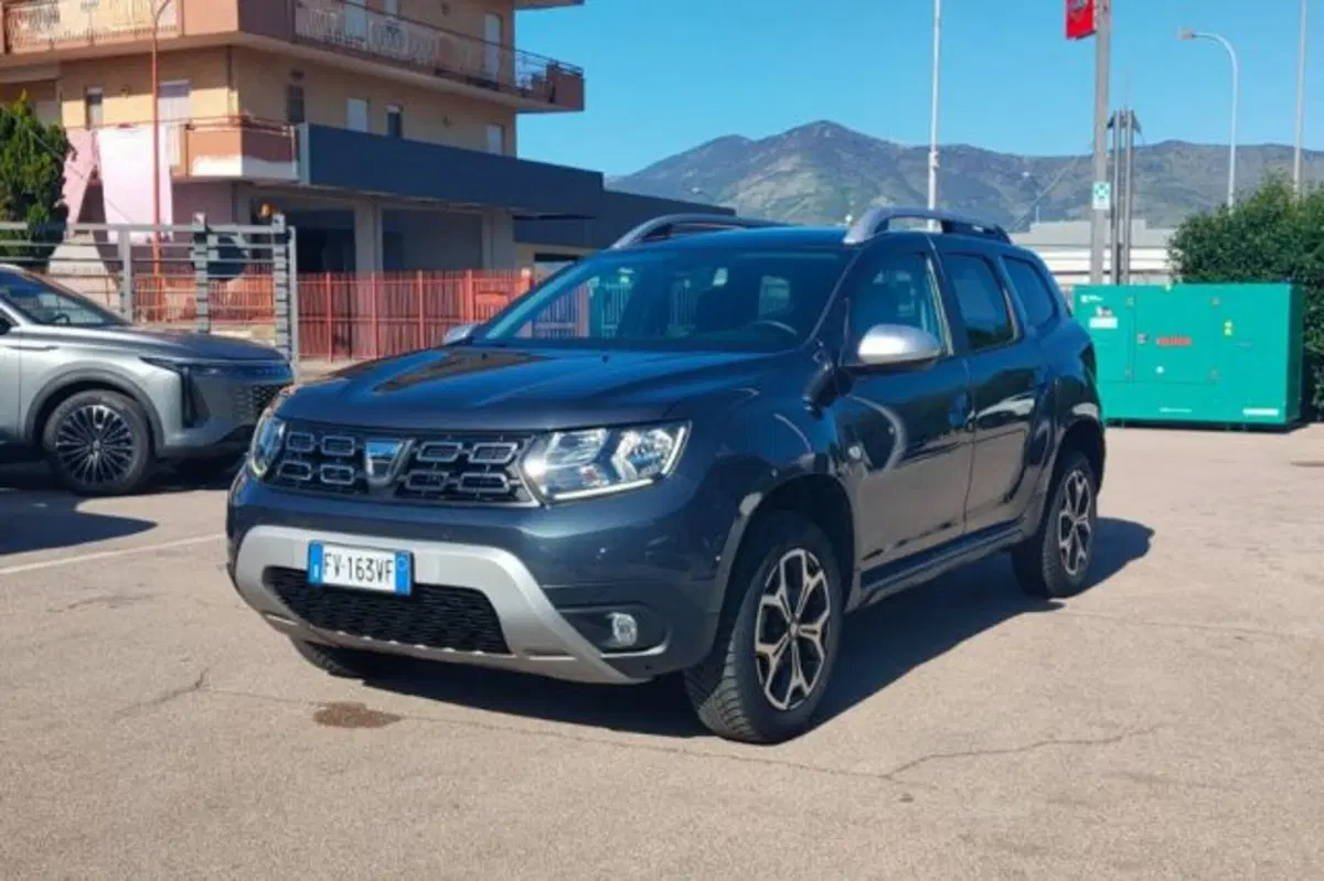 Dacia Duster usata a Latina (3)