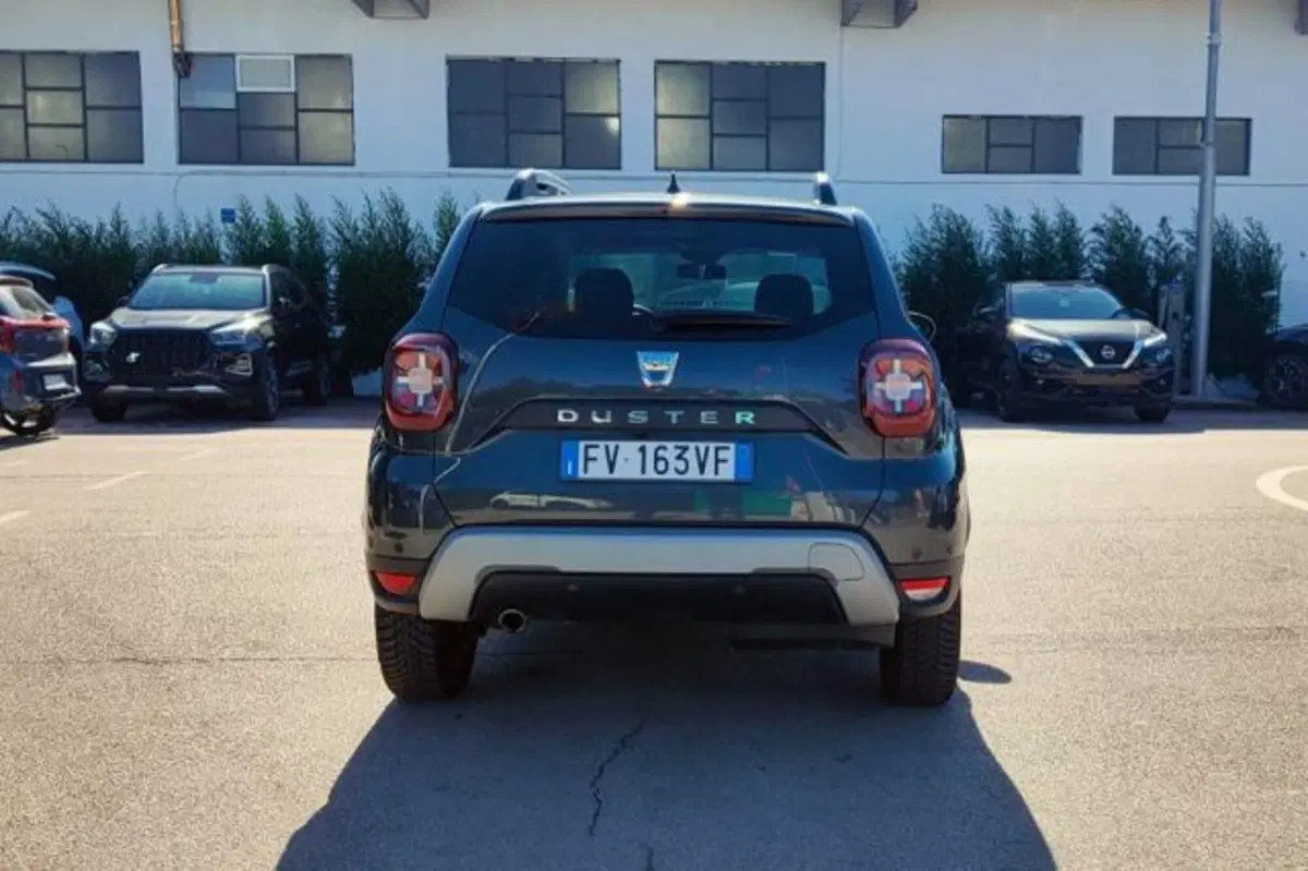 Dacia Duster usata a Latina (6)