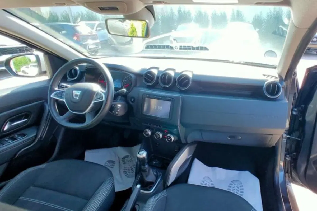Dacia Duster usata a Latina (9)