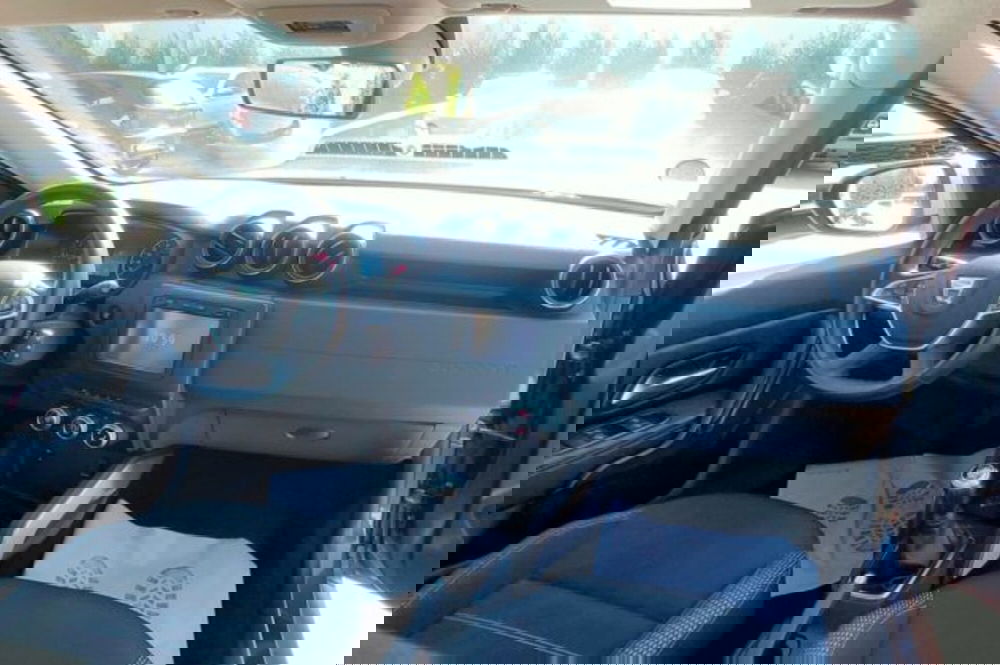 Dacia Duster usata a Latina (9)