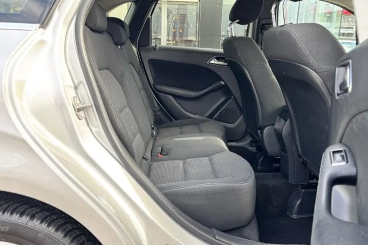 Mercedes-Benz Classe B usata a Latina (10)