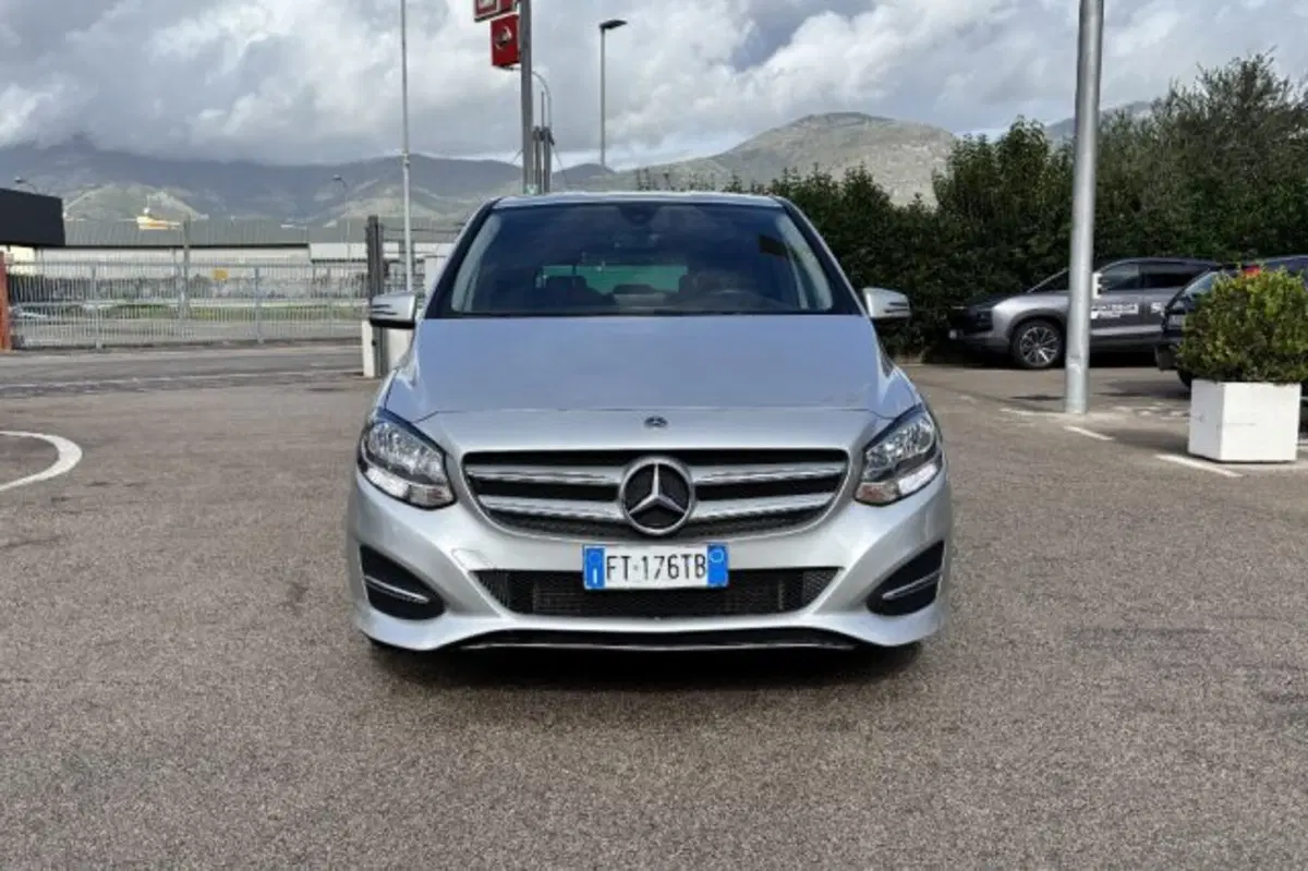 Mercedes-Benz Classe B usata a Latina (2)