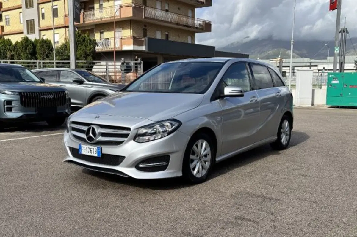 Mercedes-Benz Classe B usata a Latina (3)
