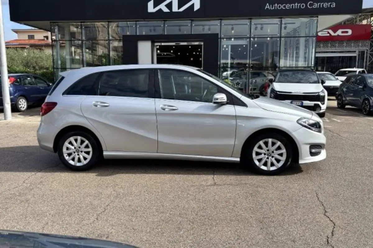 Mercedes-Benz Classe B usata a Latina (4)