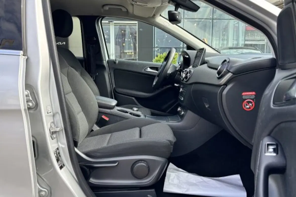 Mercedes-Benz Classe B usata a Latina (8)