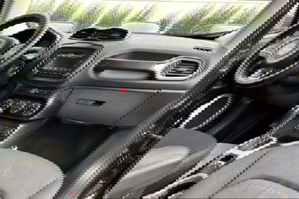 Jeep Renegade usata a Latina (9)