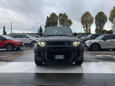 Land Rover Defender 110 3.0d i6 mhev X-Dynamic HSE awd 250cv auto del 2023 usata a Massarosa