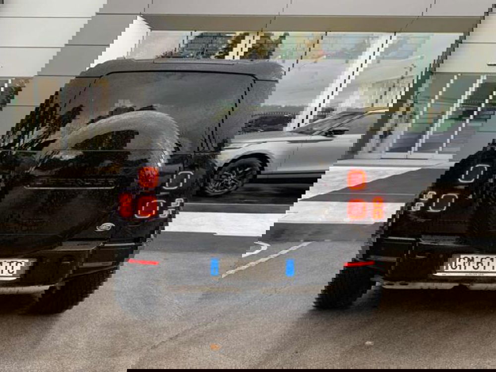 Land Rover Defender usata a Lucca (6)