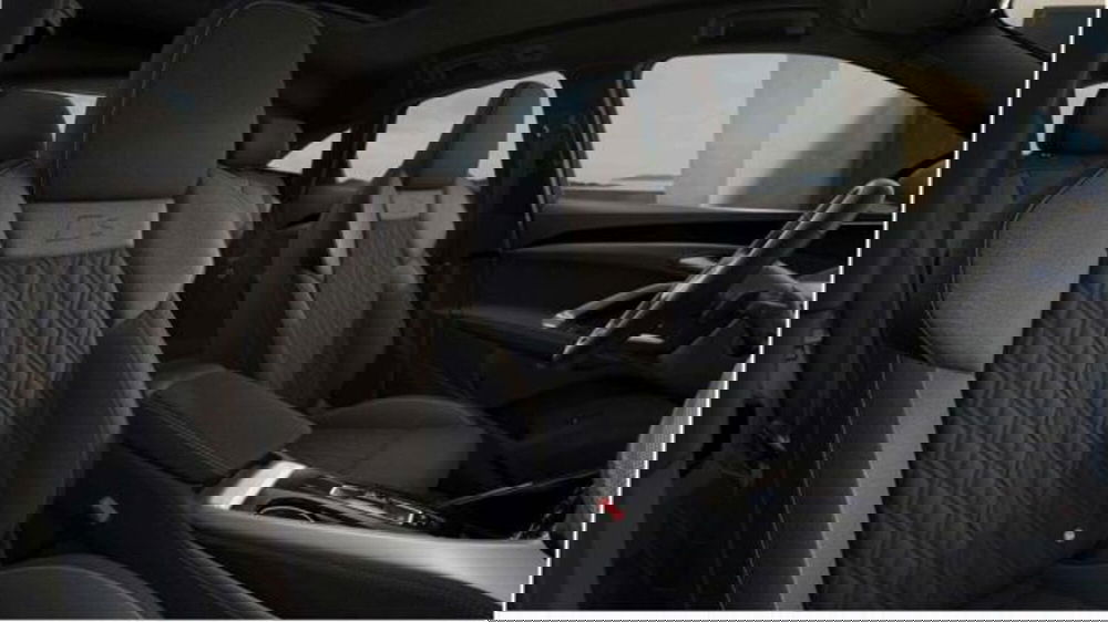 Audi Q5 Sportback nuova a Milano (3)